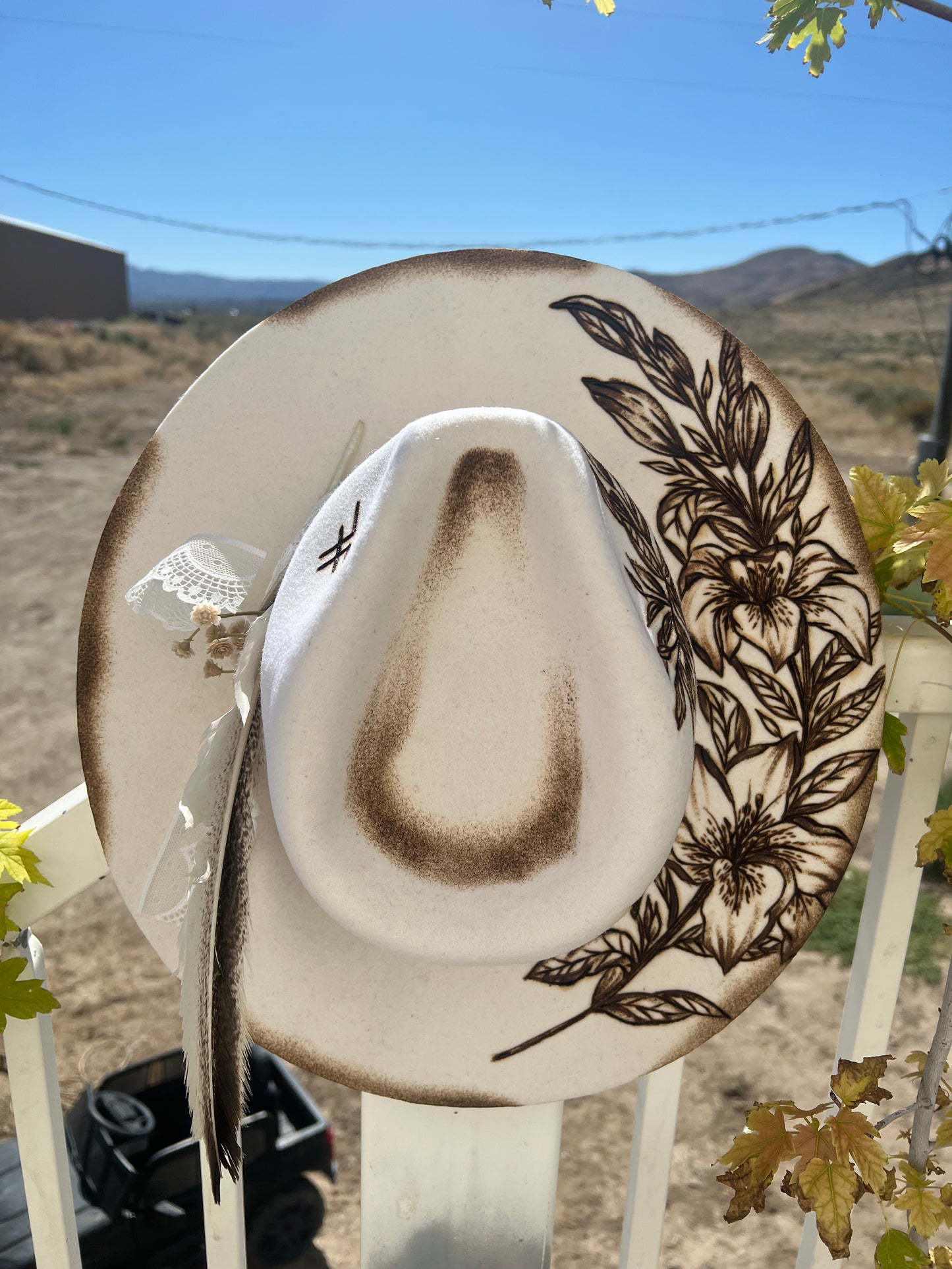 BRIDAL LID