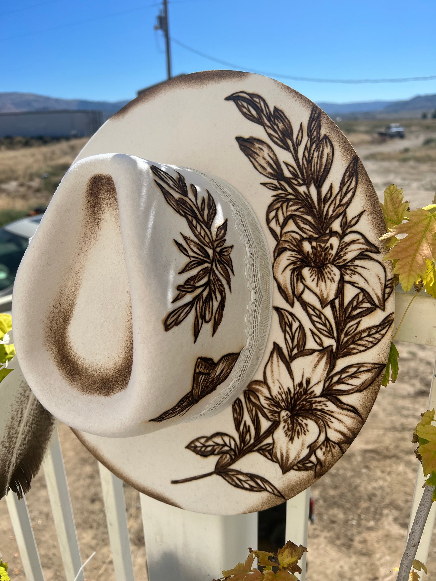 BRIDAL LID